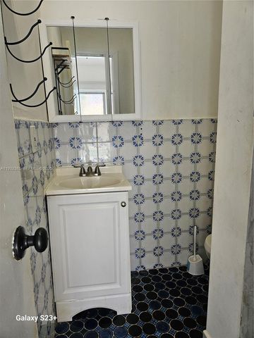 2019 Fletcher St 2, Hollywood, FL 33020