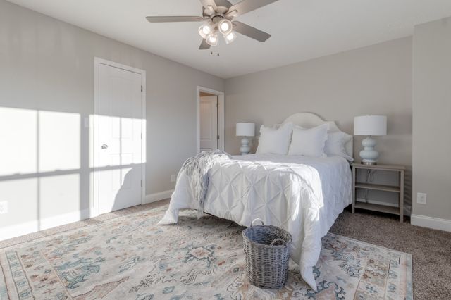 1000 Henry Place Blvd Unit 807, Clarksville, TN 37042