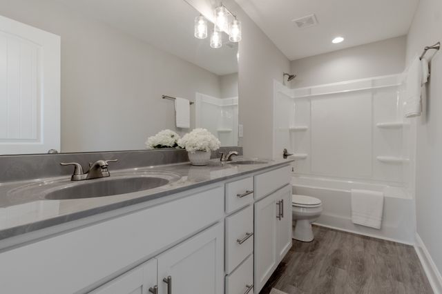 1000 Henry Place Blvd Unit 807, Clarksville, TN 37042