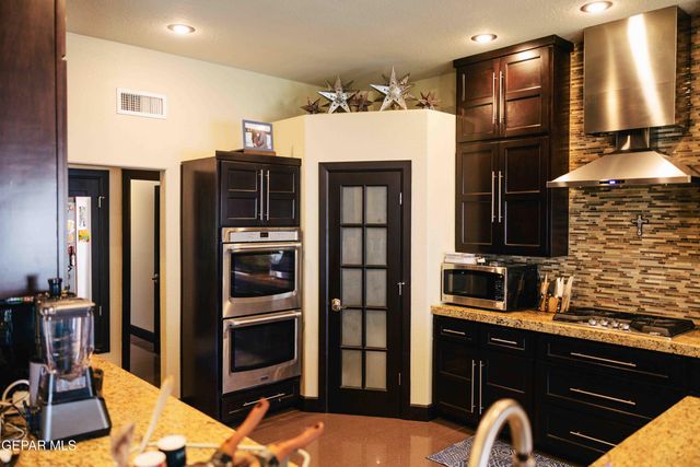1460 Pioneer Ridge Drive, El Paso, TX 79912