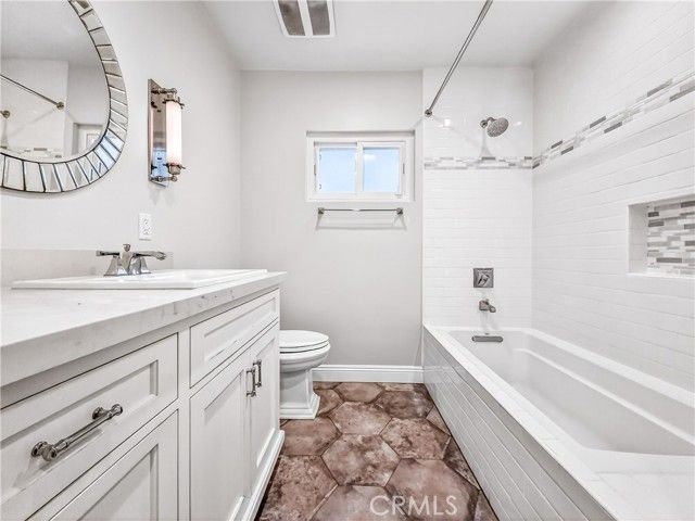 7313 S Earldom Avenue, Playa Del Rey (los Angeles), CA 90293