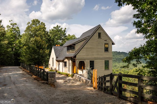 814 Summit Ridge, Clarkesville, GA 30523