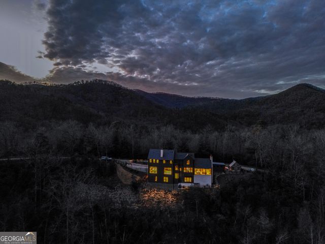 814 Summit Ridge, Clarkesville, GA 30523