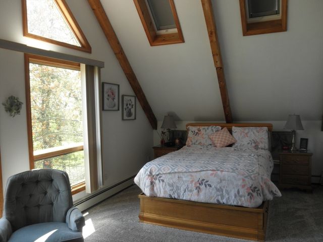 236 Cumberland Ave, North Attleboro, MA 02760