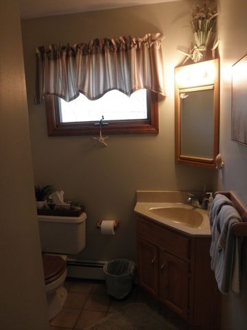 236 Cumberland Ave, North Attleboro, MA 02760