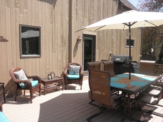 236 Cumberland Ave, North Attleboro, MA 02760