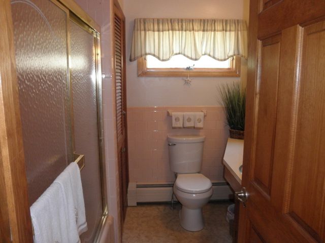 236 Cumberland Ave, North Attleboro, MA 02760