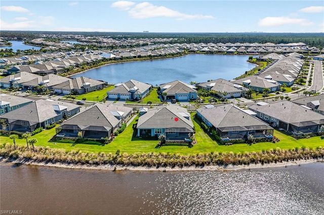 8813 Yucatan CT, Naples, FL 34112