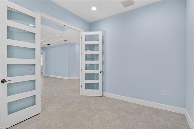 8813 Yucatan CT, Naples, FL 34112