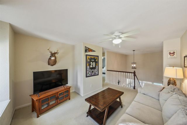 122 W Russet Grove Circle, The Woodlands, TX 77384