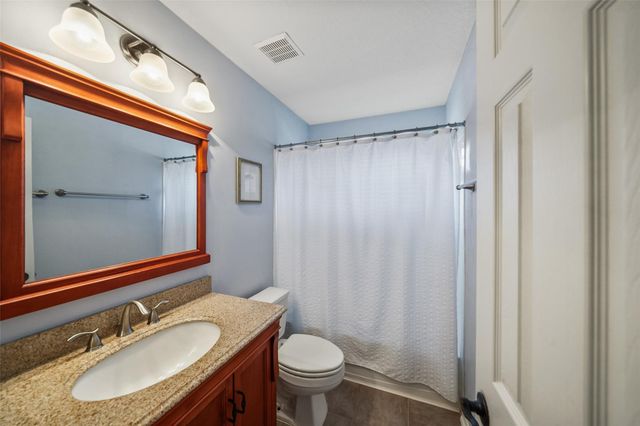 122 W Russet Grove Circle, The Woodlands, TX 77384