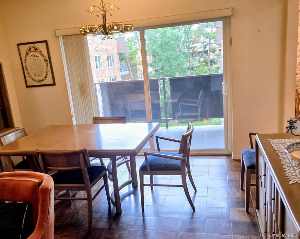 360 Central Avenue 415, Lawrence, NY 11559 — photo 4