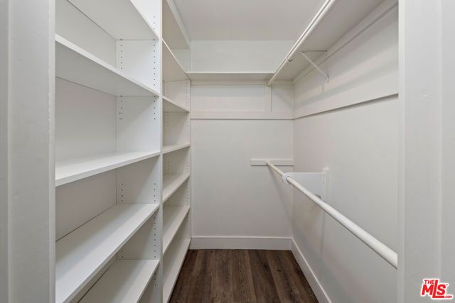 6228 Sale Avenue, Woodland Hills (los Angeles), CA 91367