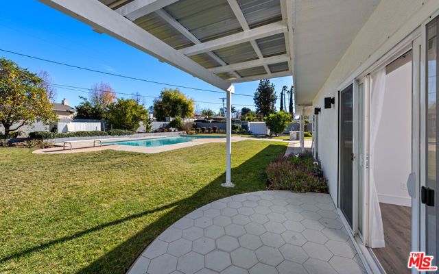 6228 Sale Avenue, Woodland Hills (los Angeles), CA 91367