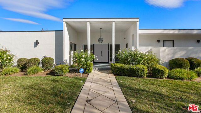 6228 Sale Avenue, Woodland Hills (los Angeles), CA 91367