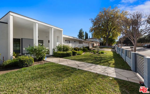 6228 Sale Avenue, Woodland Hills (los Angeles), CA 91367