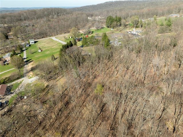 221 Malvina Ln, Unity Twp, PA 15650