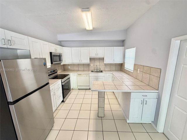 2503 NW 5th Ave 1, Wilton Manors, FL 33311