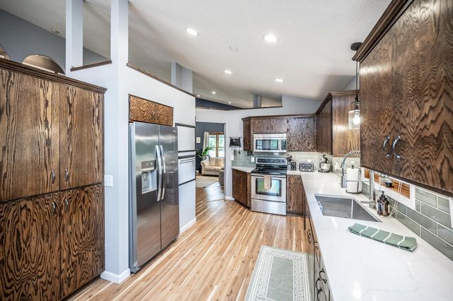 10060 208th Street W, Lakeville, MN 55044