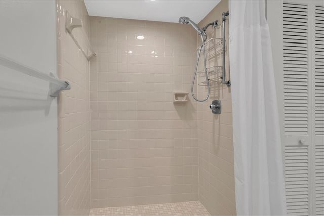 7410 9TH AVENUE W 7410, Bradenton, FL 34209