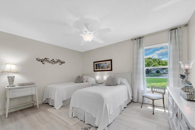 7410 9TH AVENUE W 7410, Bradenton, FL 34209