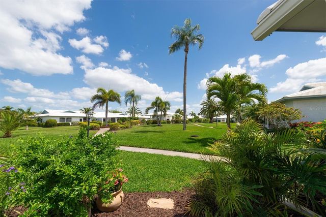 7410 9TH AVENUE W 7410, Bradenton, FL 34209