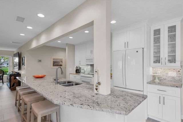 7410 9TH AVENUE W 7410, Bradenton, FL 34209