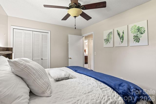 5225 Wolfe Road, Hickory, NC 28601