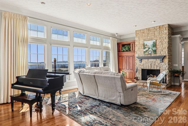 209 Rowland Drive, Laurel Park, NC 28739