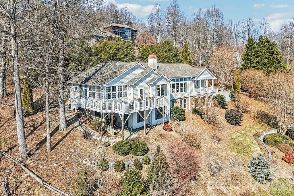 209 Rowland Drive, Laurel Park, NC 28739