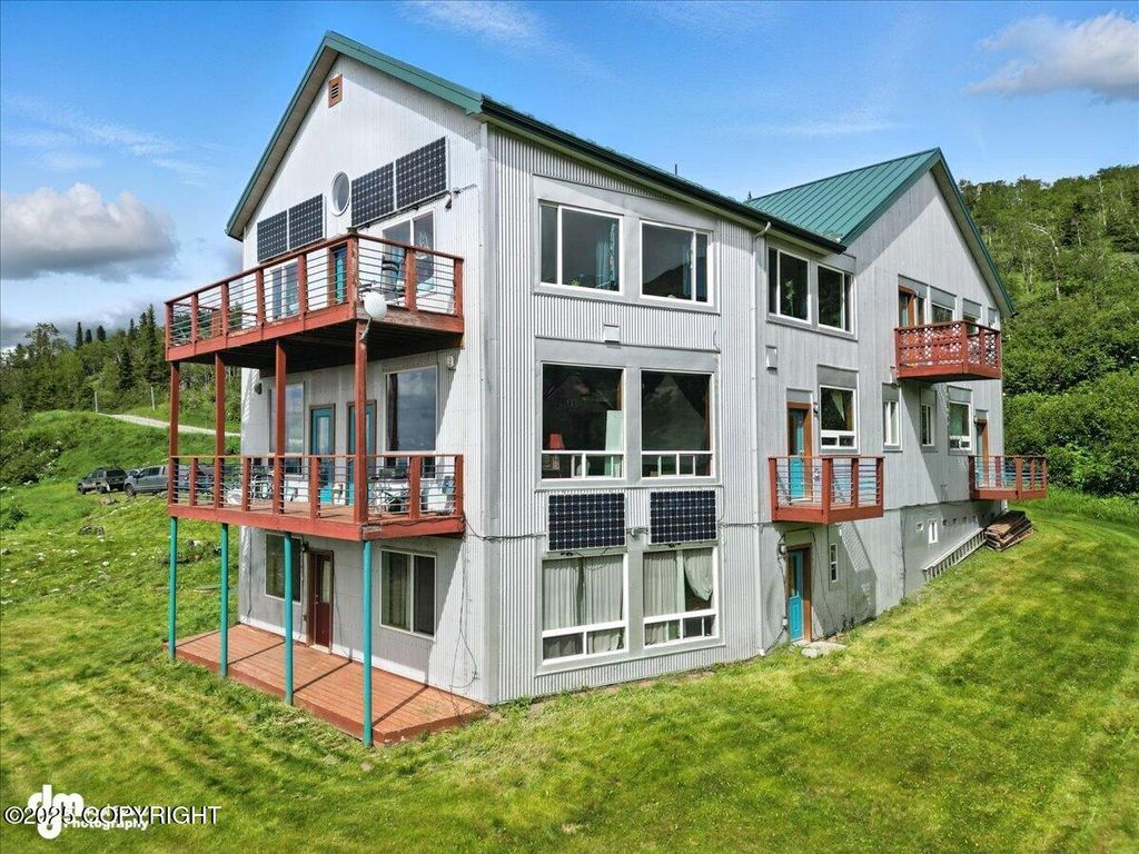 16528 Kings Way Drive, Anchorage, AK 99516