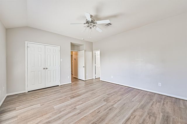 1726 Village Townhome Drive, Pasadena, TX 77504