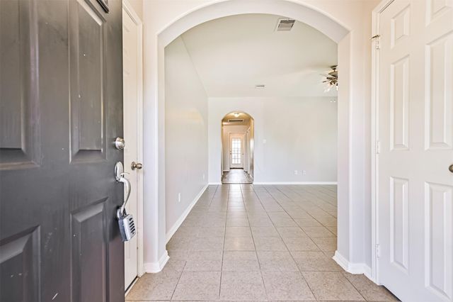 1726 Village Townhome Drive, Pasadena, TX 77504