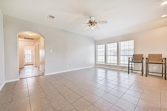 1726 Village Townhome Drive, Pasadena, TX 77504
