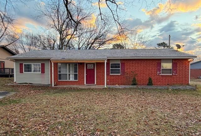 113 N Mill Street, Grove, OK 74344