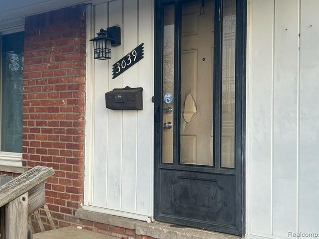 3039 Pearl Avenue, Warren, MI 48091