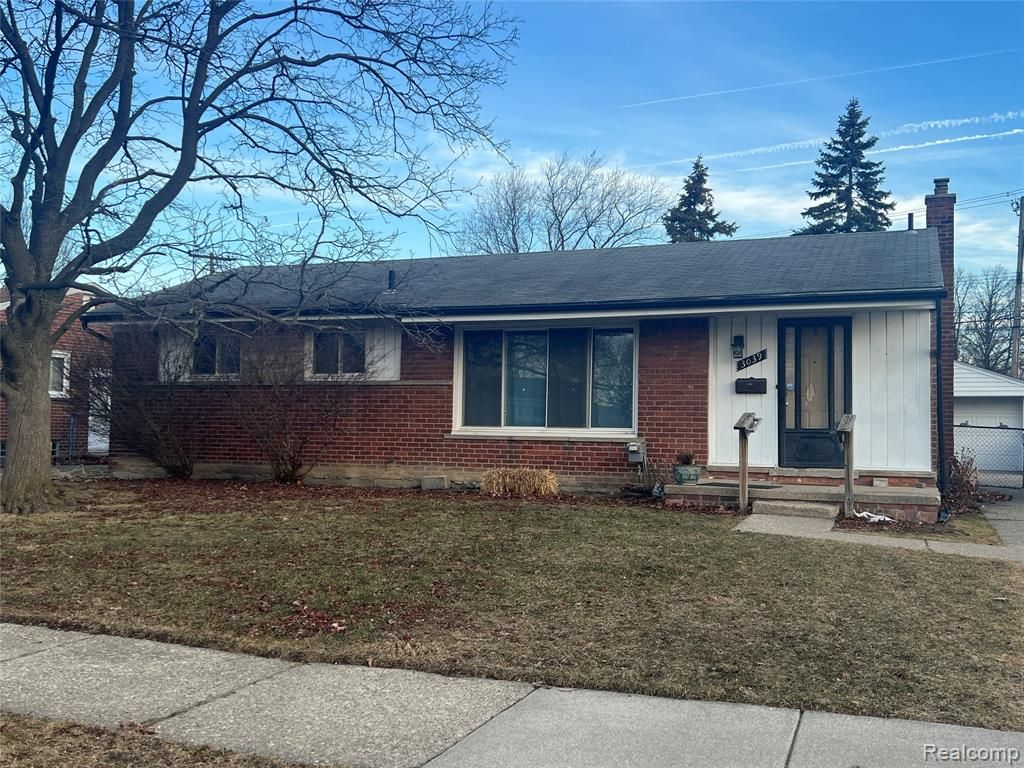 3039 Pearl Avenue, Warren, MI 48091