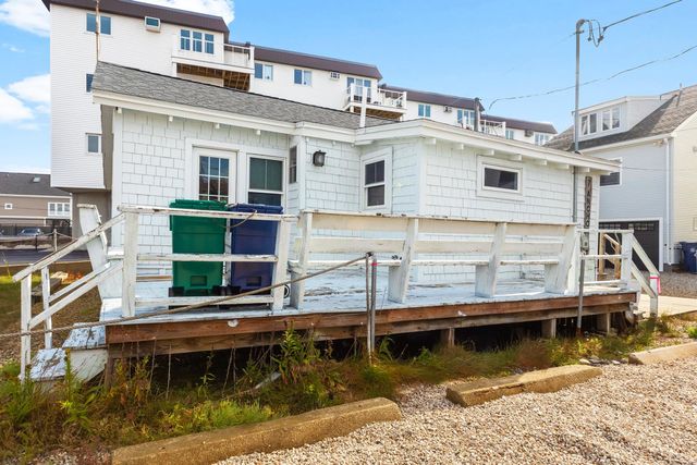7 Anchor Court, Hampton, NH 03842