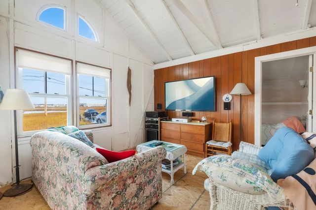 7 Anchor Court, Hampton, NH 03842
