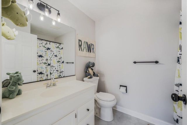 2416 WOODLAND TERRACE, Neenah, WI 54956