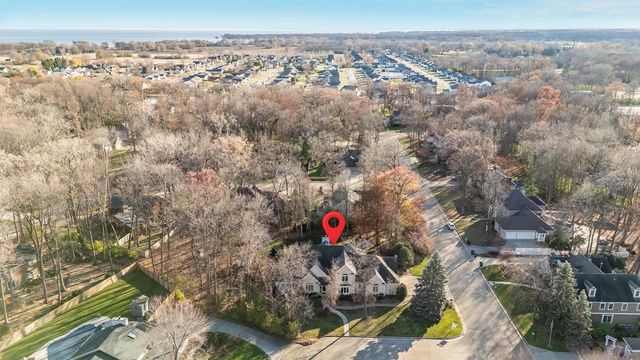 2416 WOODLAND TERRACE, Neenah, WI 54956