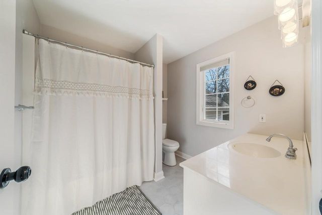 2416 WOODLAND TERRACE, Neenah, WI 54956