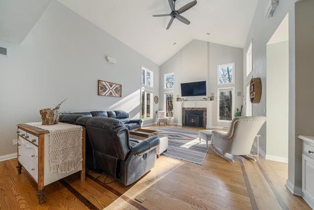 2416 WOODLAND TERRACE, Neenah, WI 54956