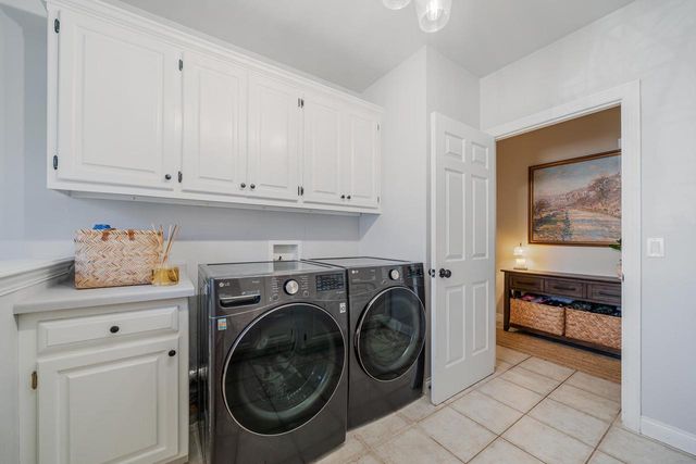 2416 WOODLAND TERRACE, Neenah, WI 54956