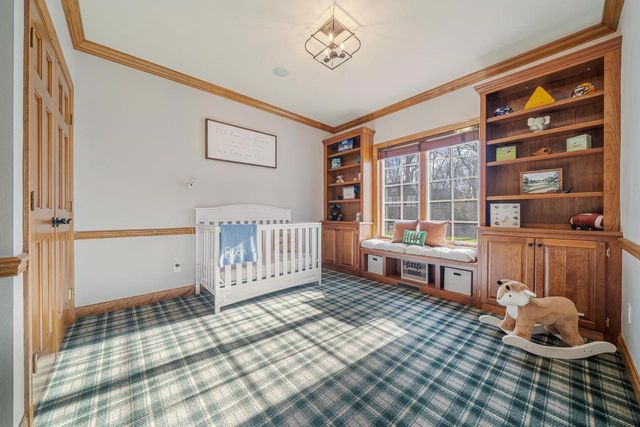 2416 WOODLAND TERRACE, Neenah, WI 54956