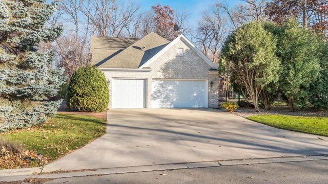 2416 WOODLAND TERRACE, Neenah, WI 54956