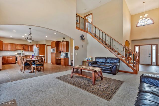 8487 Sandbridge Street NW, Massillon, OH 44646