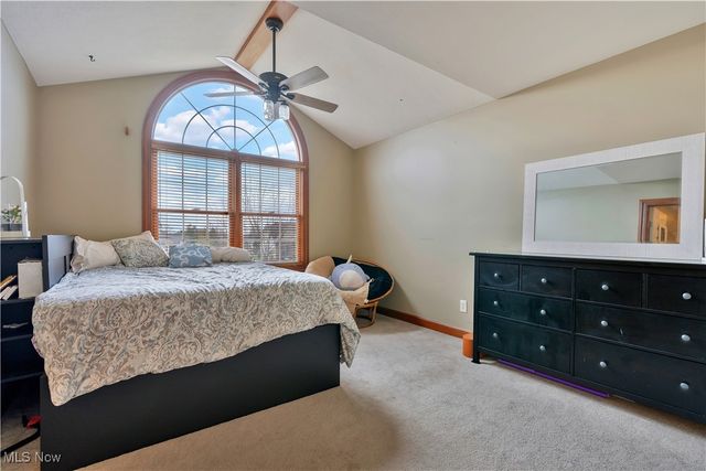 8487 Sandbridge Street NW, Massillon, OH 44646