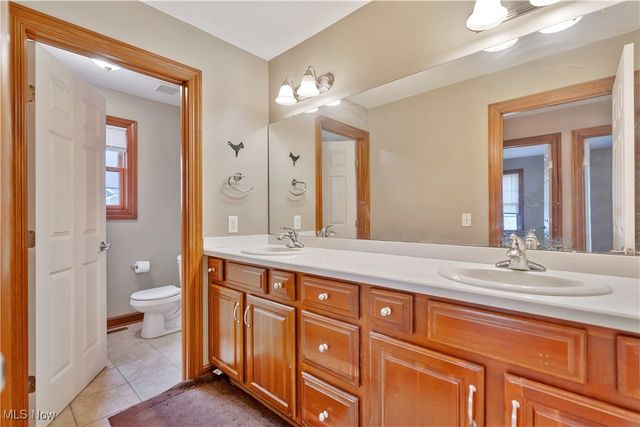 8487 Sandbridge Street NW, Massillon, OH 44646