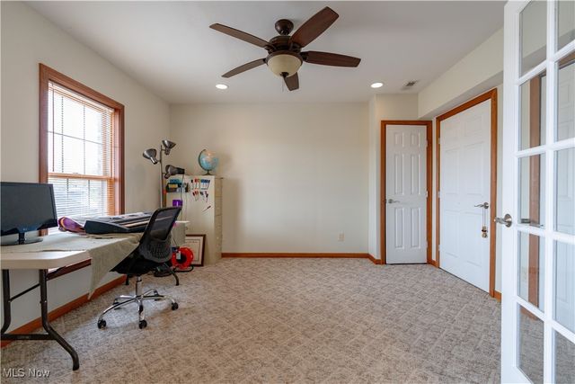 8487 Sandbridge Street NW, Massillon, OH 44646